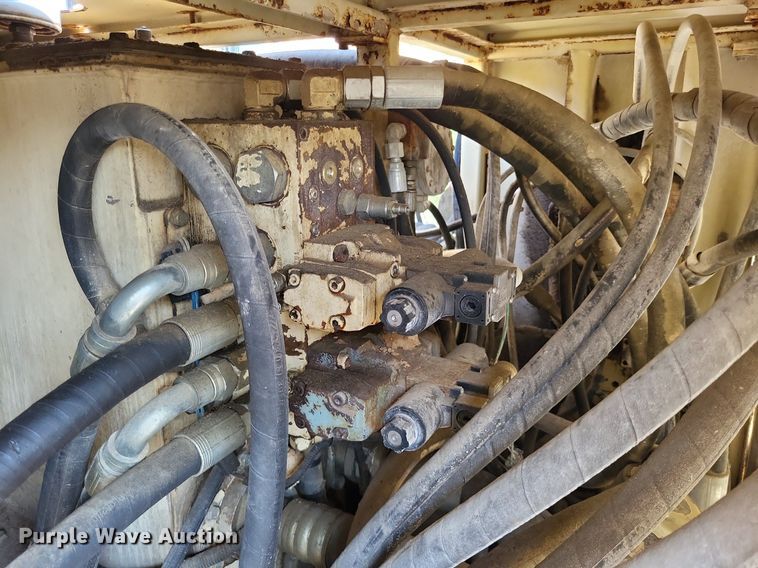 image for item LS9774 1998 Ingersoll Rand  ECM670 blasthole drill