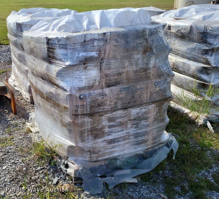 image for item LS9775 Asphalt sealant