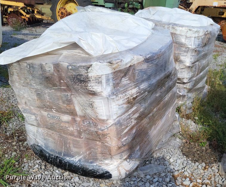 image for item LS9776 Asphalt sealant