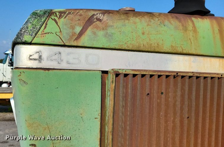 image for item LS9777 1975 John Deere 4430W tractor