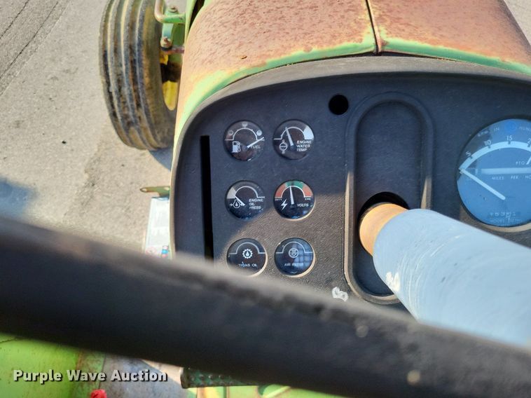 image for item LS9777 1975 John Deere 4430W tractor