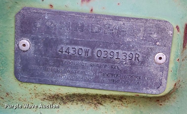 image for item LS9777 1975 John Deere 4430W tractor