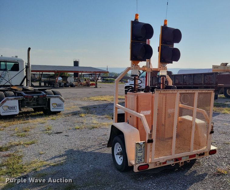 image for item LS9778 2010 Traffic signal trailer