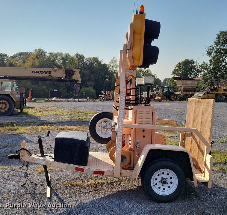 image for item LS9778 2010 Traffic signal trailer