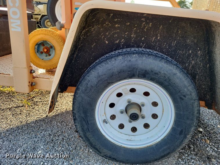 image for item LS9778 2010 Traffic signal trailer