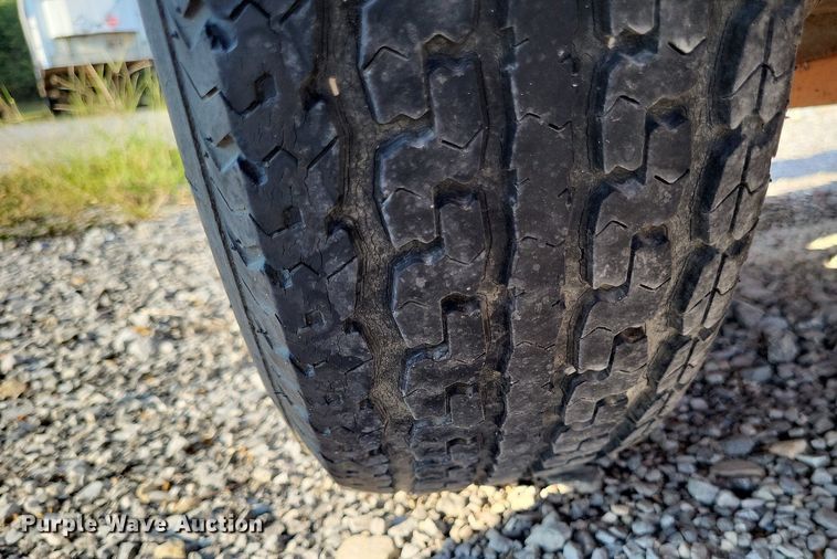 image for item LS9778 2010 Traffic signal trailer