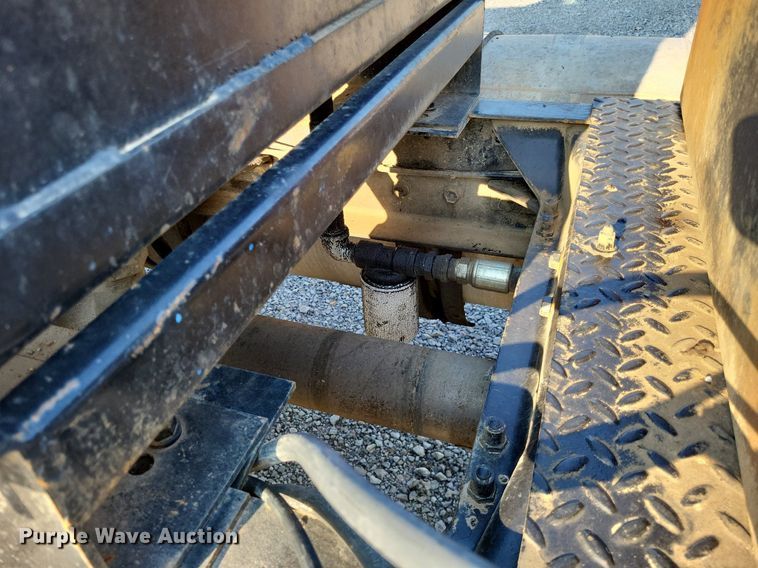 image for item LS9779 1993 Mack CH613 semi truck