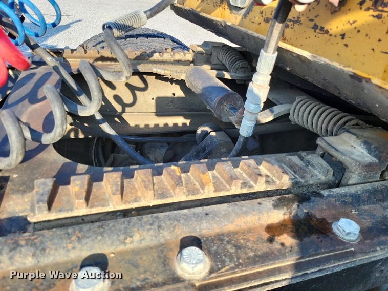 image for item LS9779 1993 Mack CH613 semi truck