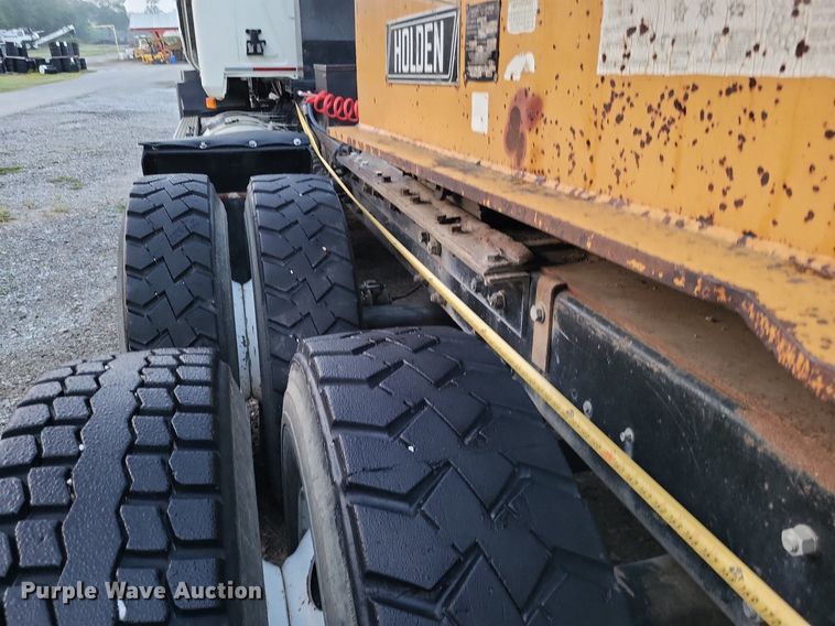 image for item LS9779 1993 Mack CH613 semi truck