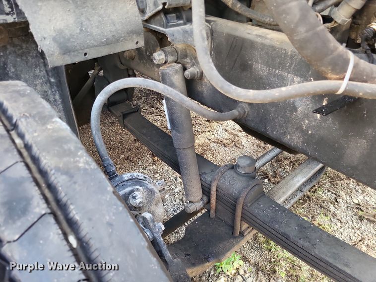 image for item LS9779 1993 Mack CH613 semi truck