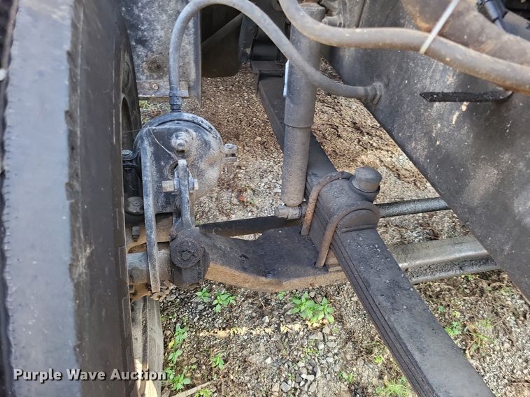 image for item LS9779 1993 Mack CH613 semi truck