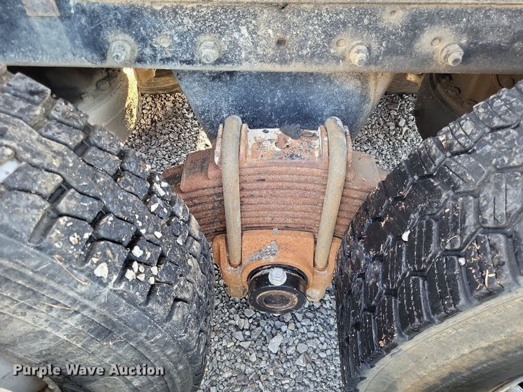 image for item LS9779 1993 Mack CH613 semi truck