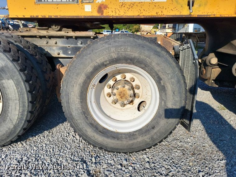 image for item LS9779 1993 Mack CH613 semi truck