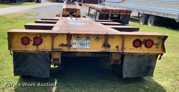 image for item LS9780 1990 Holden HPD47350 lowboy equipment trailer