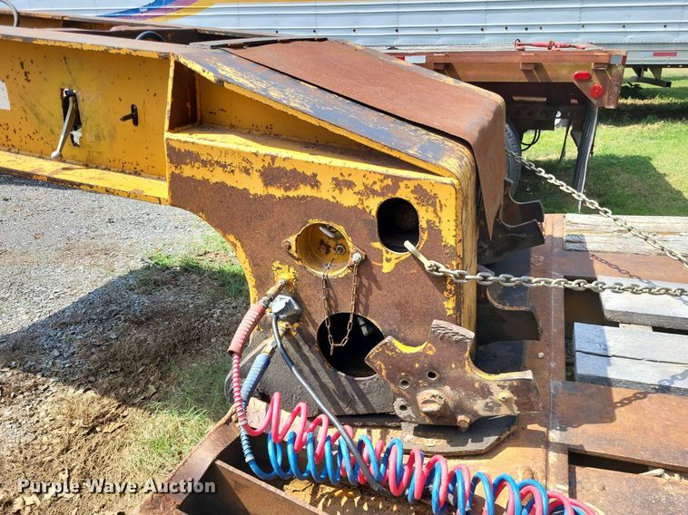 image for item LS9780 1990 Holden HPD47350 lowboy equipment trailer