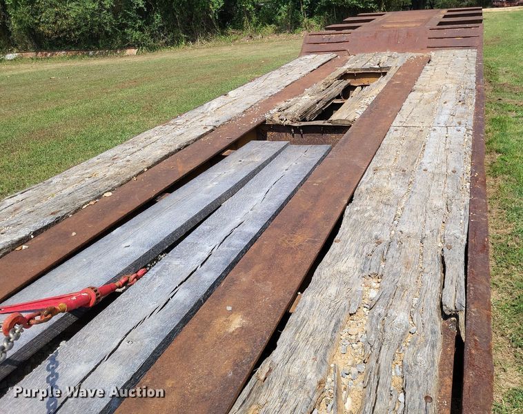 image for item LS9780 1990 Holden HPD47350 lowboy equipment trailer