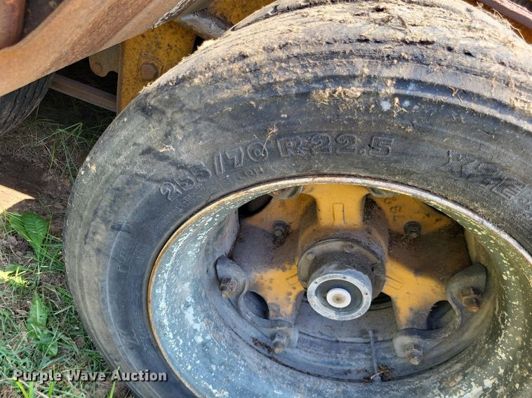 image for item LS9780 1990 Holden HPD47350 lowboy equipment trailer