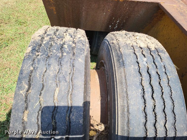 image for item LS9780 1990 Holden HPD47350 lowboy equipment trailer