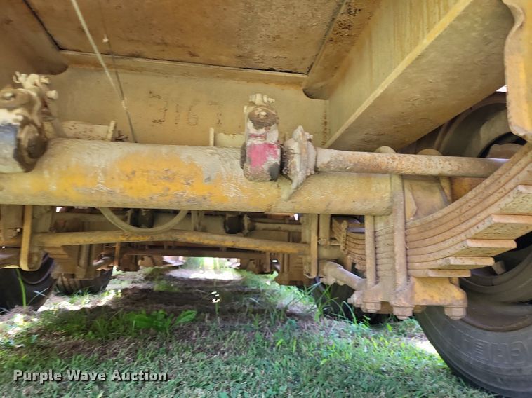 image for item LS9780 1990 Holden HPD47350 lowboy equipment trailer