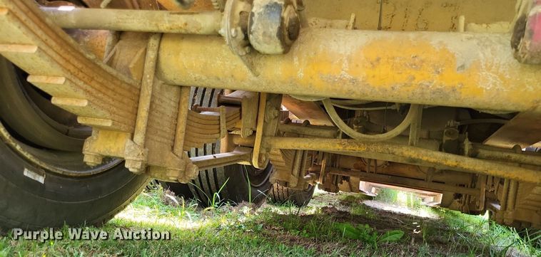 image for item LS9780 1990 Holden HPD47350 lowboy equipment trailer