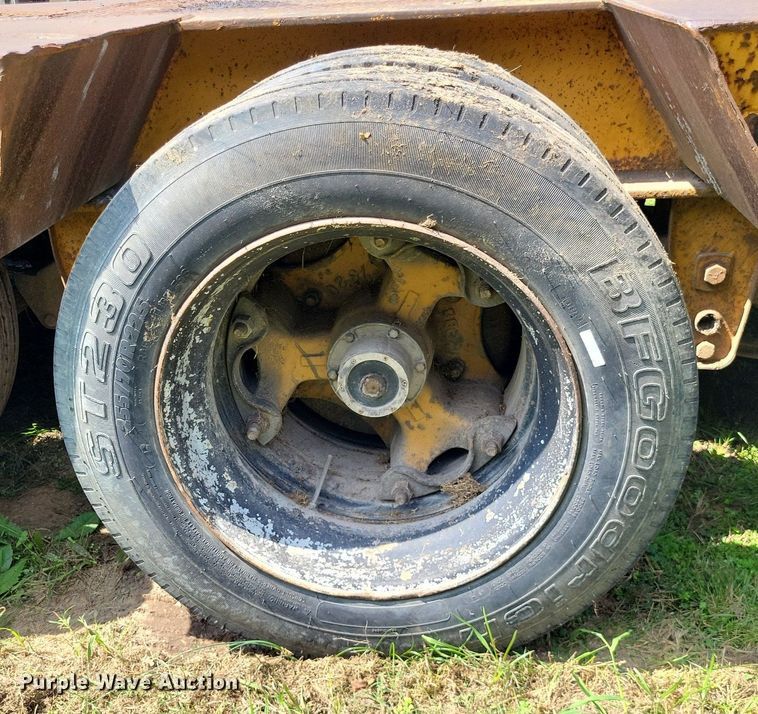 image for item LS9780 1990 Holden HPD47350 lowboy equipment trailer