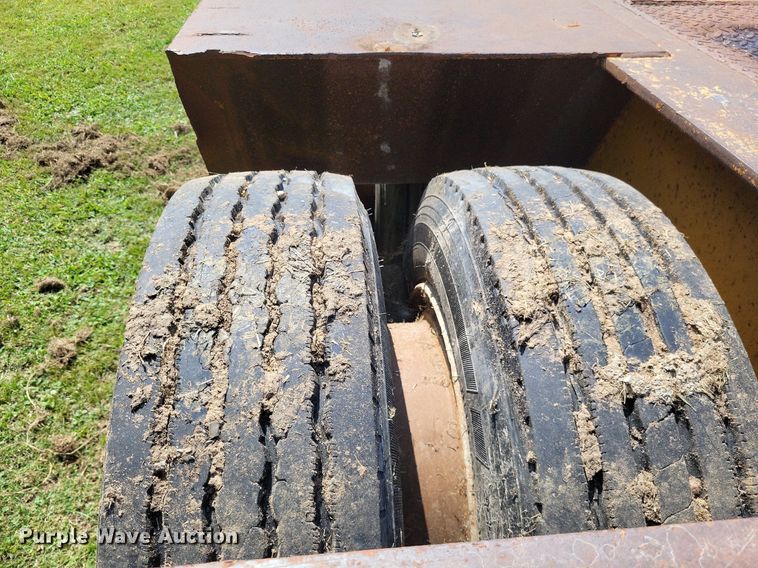 image for item LS9780 1990 Holden HPD47350 lowboy equipment trailer