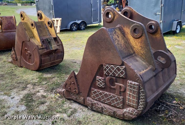 image for item LS9785 (2) excavator buckets