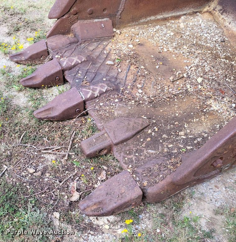 image for item LS9785 (2) excavator buckets