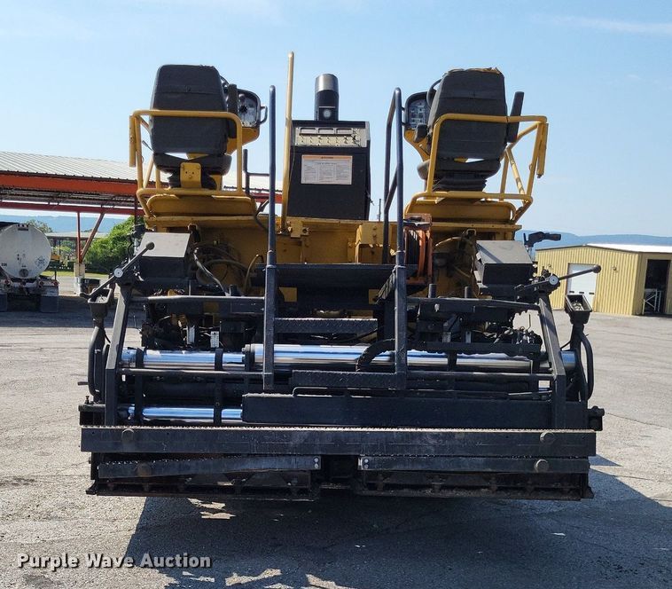 image for item LS9786 2004 Caterpillar  AP-655C paver