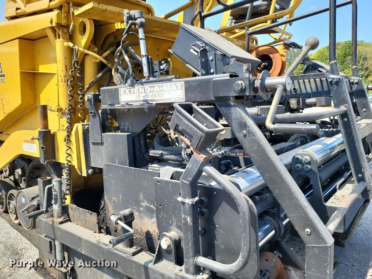 image for item LS9786 2004 Caterpillar  AP-655C paver