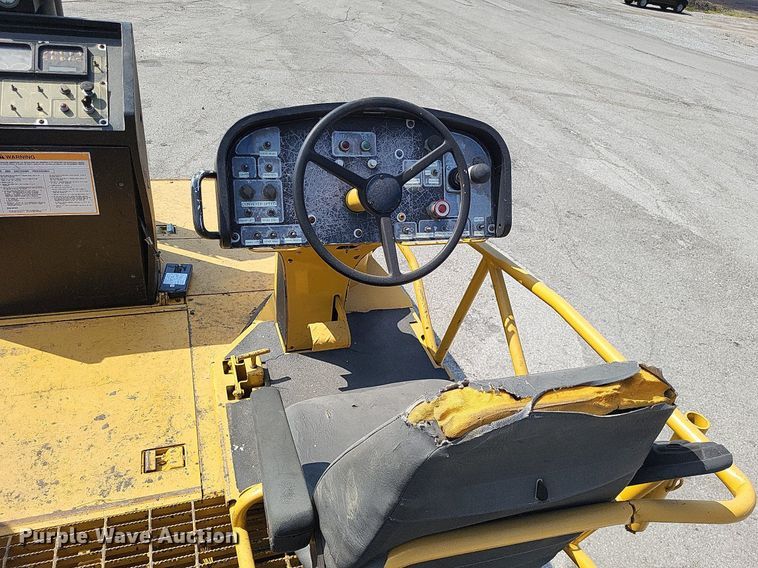 image for item LS9786 2004 Caterpillar  AP-655C paver