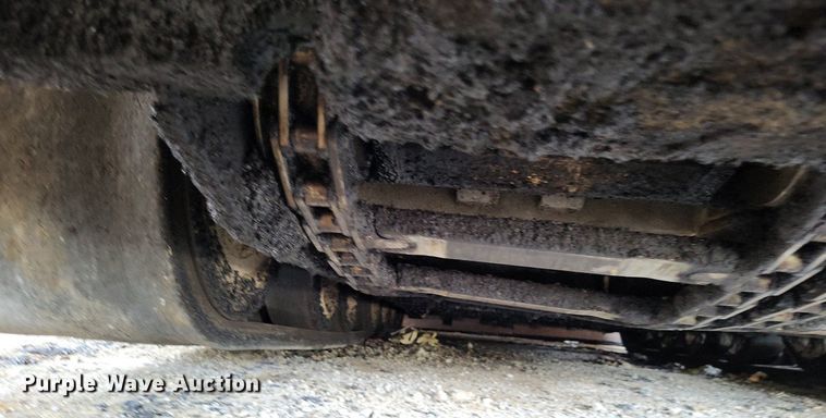 image for item LS9786 2004 Caterpillar  AP-655C paver