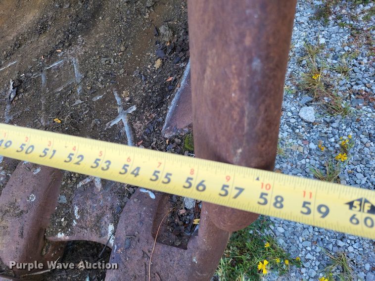 image for item LS9789 (2) excavator buckets