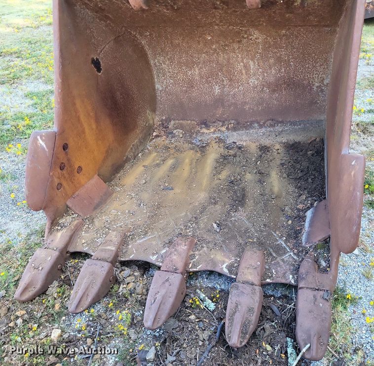 image for item LS9789 (2) excavator buckets