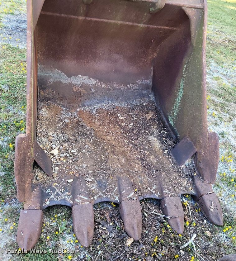 image for item LS9789 (2) excavator buckets