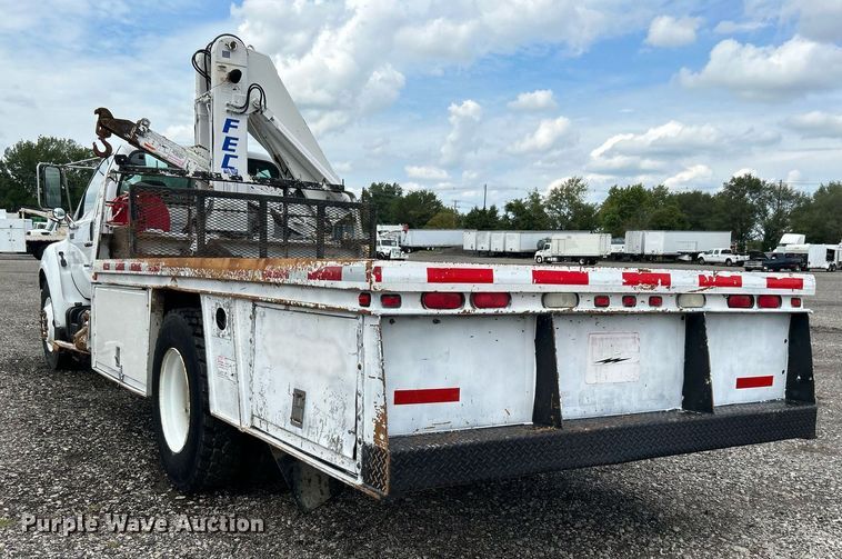 image for item LV9033 2000 Ford F650  crane truck