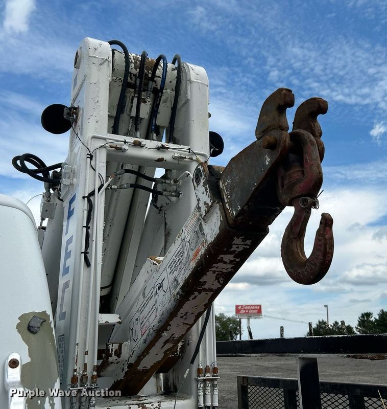 image for item LV9033 2000 Ford F650  crane truck