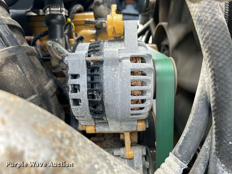 image for item LV9033 2000 Ford F650  crane truck