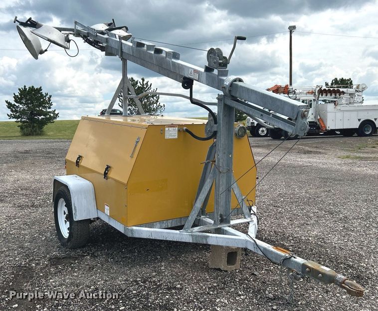 image for item LV9034 Warren Power Systems WCW84MH  light plant