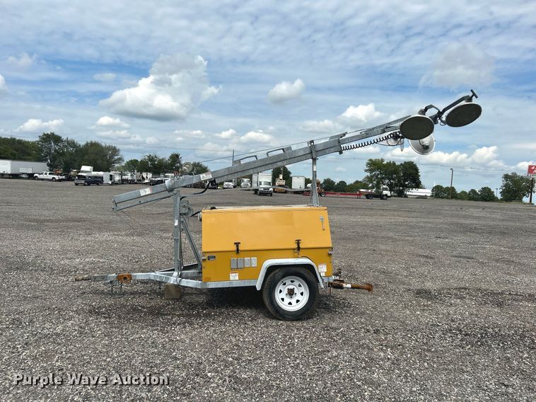 image for item LV9034 Warren Power Systems WCW84MH  light plant