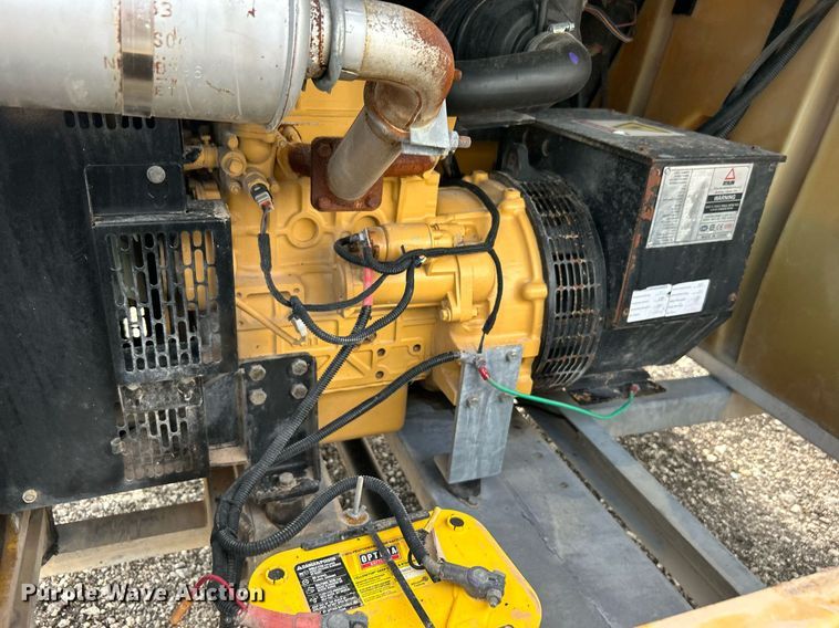 image for item LV9034 Warren Power Systems WCW84MH  light plant