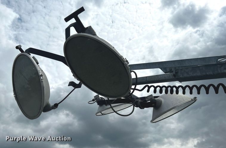 image for item LV9034 Warren Power Systems WCW84MH  light plant