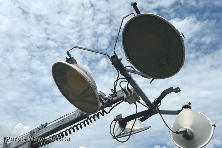 image for item LV9034 Warren Power Systems WCW84MH  light plant