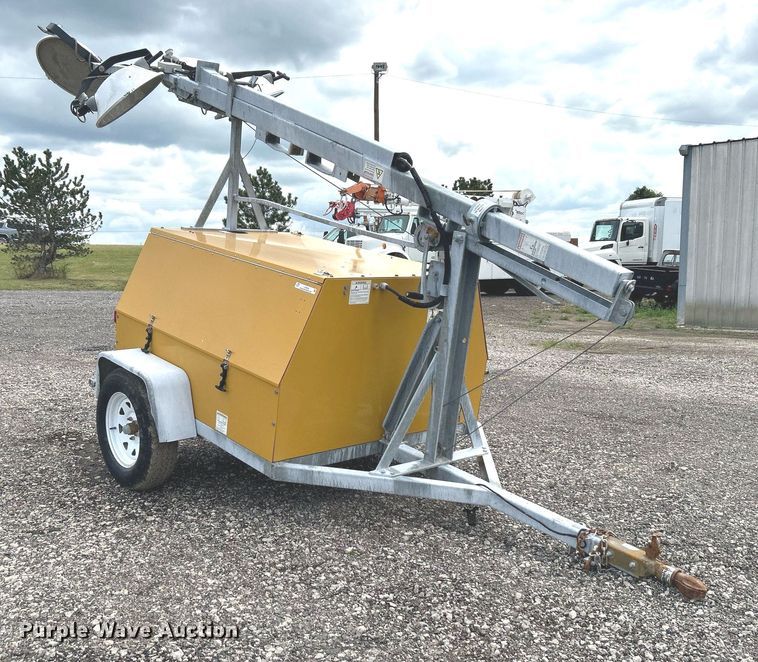 image for item LV9035 Warren Power Systems WCW84MH  light plant