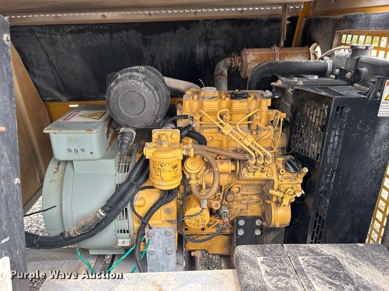 image for item LV9035 Warren Power Systems WCW84MH  light plant