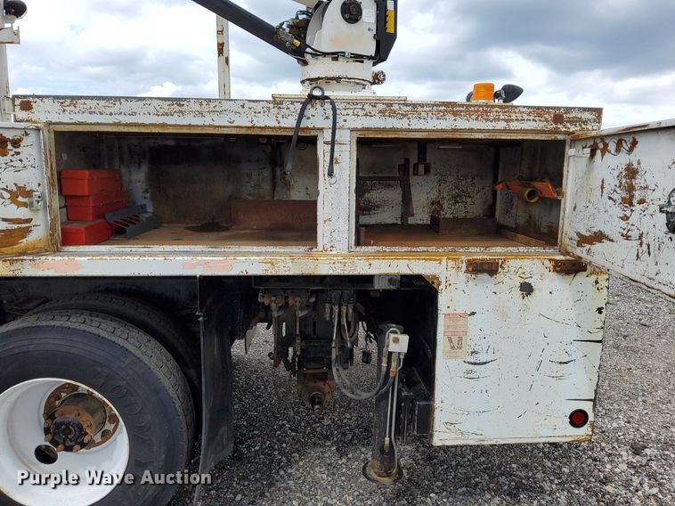 image for item LV9039 2006 Freightliner M2 106  utility / service truck