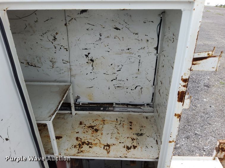 image for item LV9039 2006 Freightliner M2 106  utility / service truck