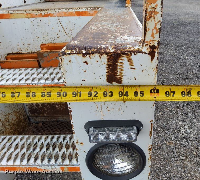 image for item LV9039 2006 Freightliner M2 106  utility / service truck