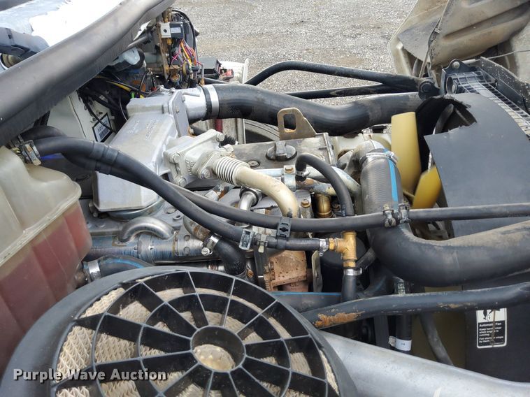 image for item LV9039 2006 Freightliner M2 106  utility / service truck