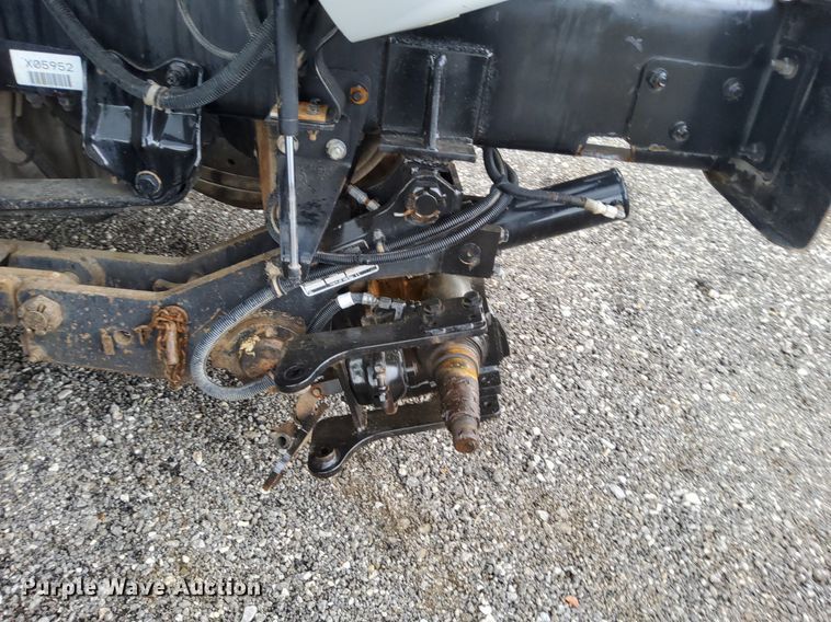 image for item LV9039 2006 Freightliner M2 106  utility / service truck